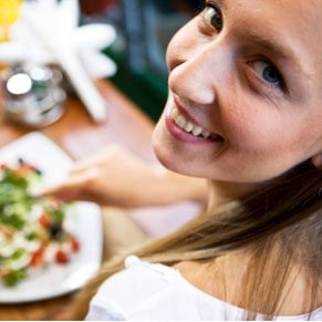 Navigating Restaurant Meals: How to Make Healthier Choices