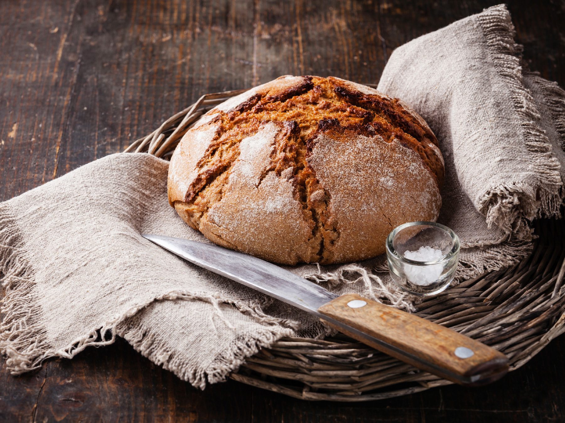 Improve Sleep Naturally: 10 Diet-Based Tips