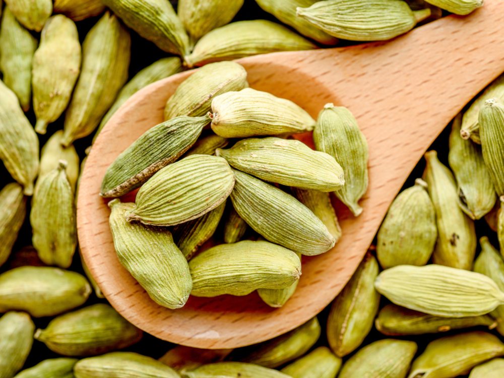 8 Energy-Boosting Foods for Sustained Energy & Focus