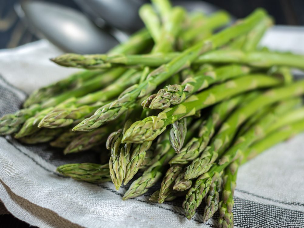 8 Energy-Boosting Foods for Sustained Energy & Focus