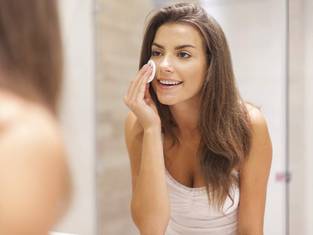 Apple Cider Vinegar: Debunking 9 Popular Myths & Unproven Claims
