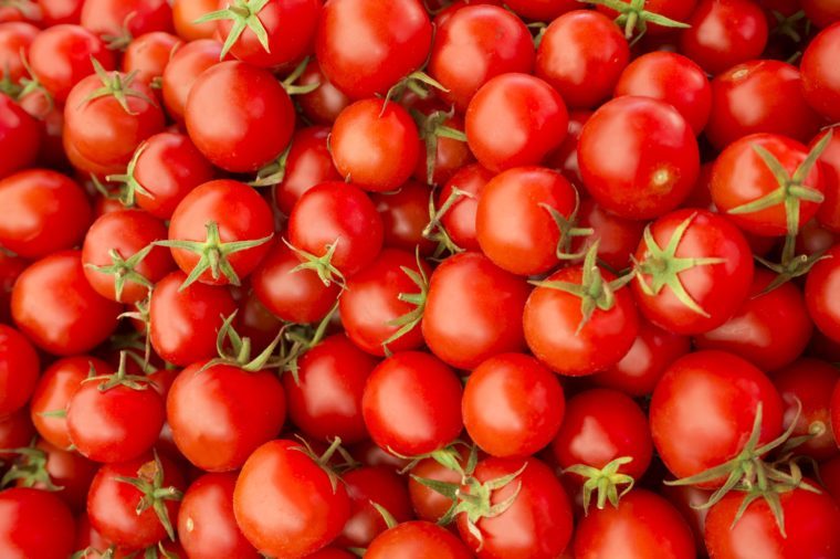 Should You Peel? 14 Fruits & Vegetables to Leave the Skin On (and 9 to Peel)