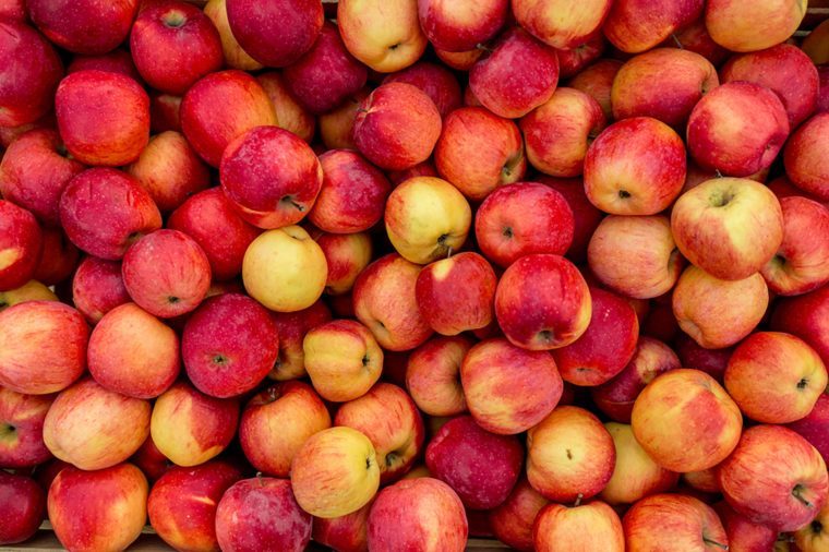 Should You Peel? 14 Fruits & Vegetables to Leave the Skin On (and 9 to Peel)