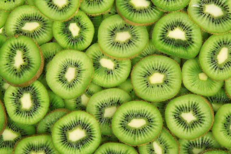Should You Peel? 14 Fruits & Vegetables to Leave the Skin On (and 9 to Peel)