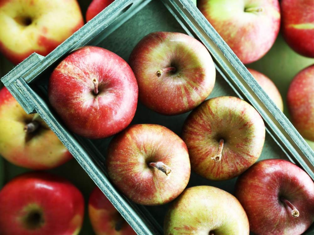 Benefits of Organic Food: 12 Groceries Worth the Investment