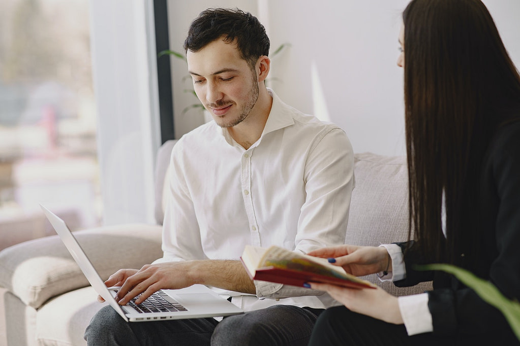 Psychic Readings for Love: Can They Offer Guidance?