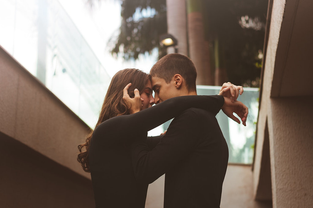 Decoding Attraction: 16 Science-Backed Signs She s Interested