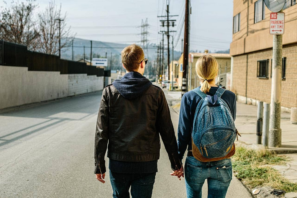 Understanding Alpha Men: Traits, Behavior, and Attraction