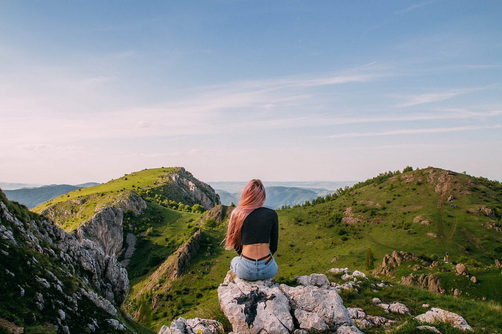 Understanding Relationship Space: 5 Signs He Needs It (and How to Respond)