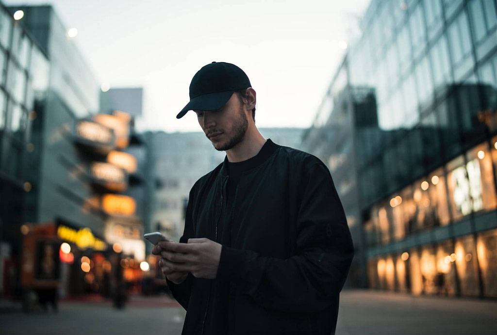 Is He Still in Love with His Ex? 12 Signs & What To Do