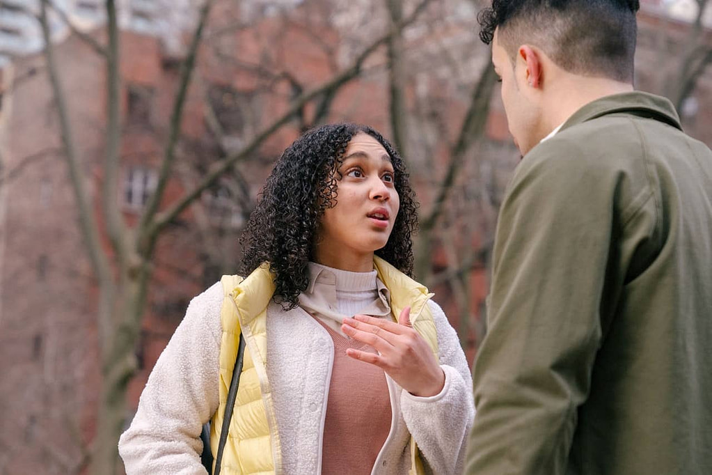 Recognizing Controlling Behavior: 10 Signs Your Relationship Is Unhealthy