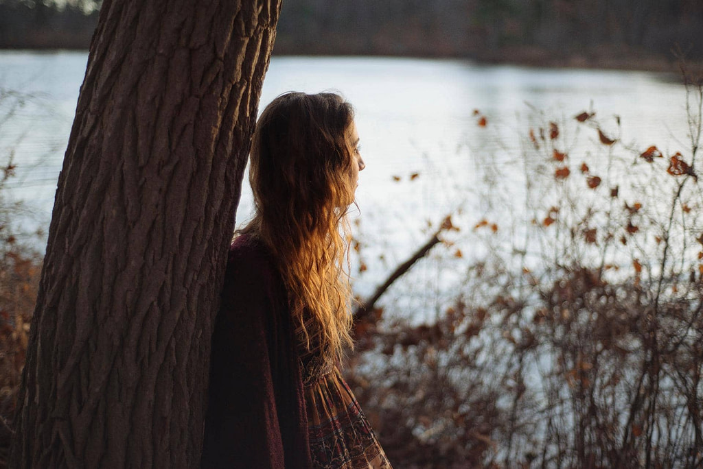 Navigating Emotional Unavailability: Understanding & Moving On