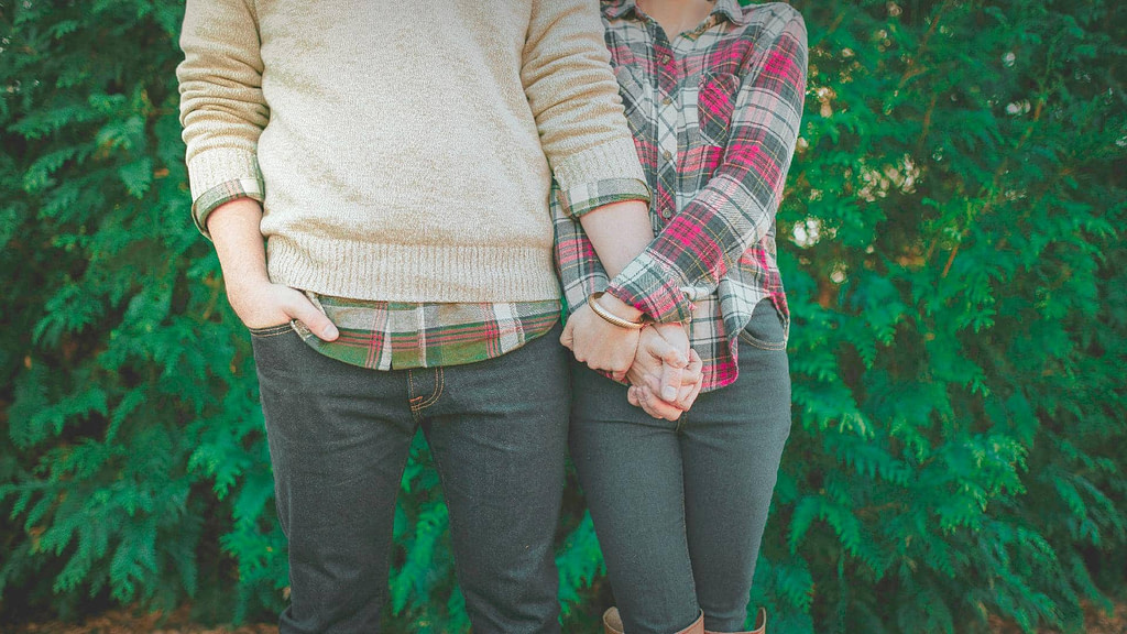 25 Signs He Might Be The One : Exploring Deep Connection & Compatibility
