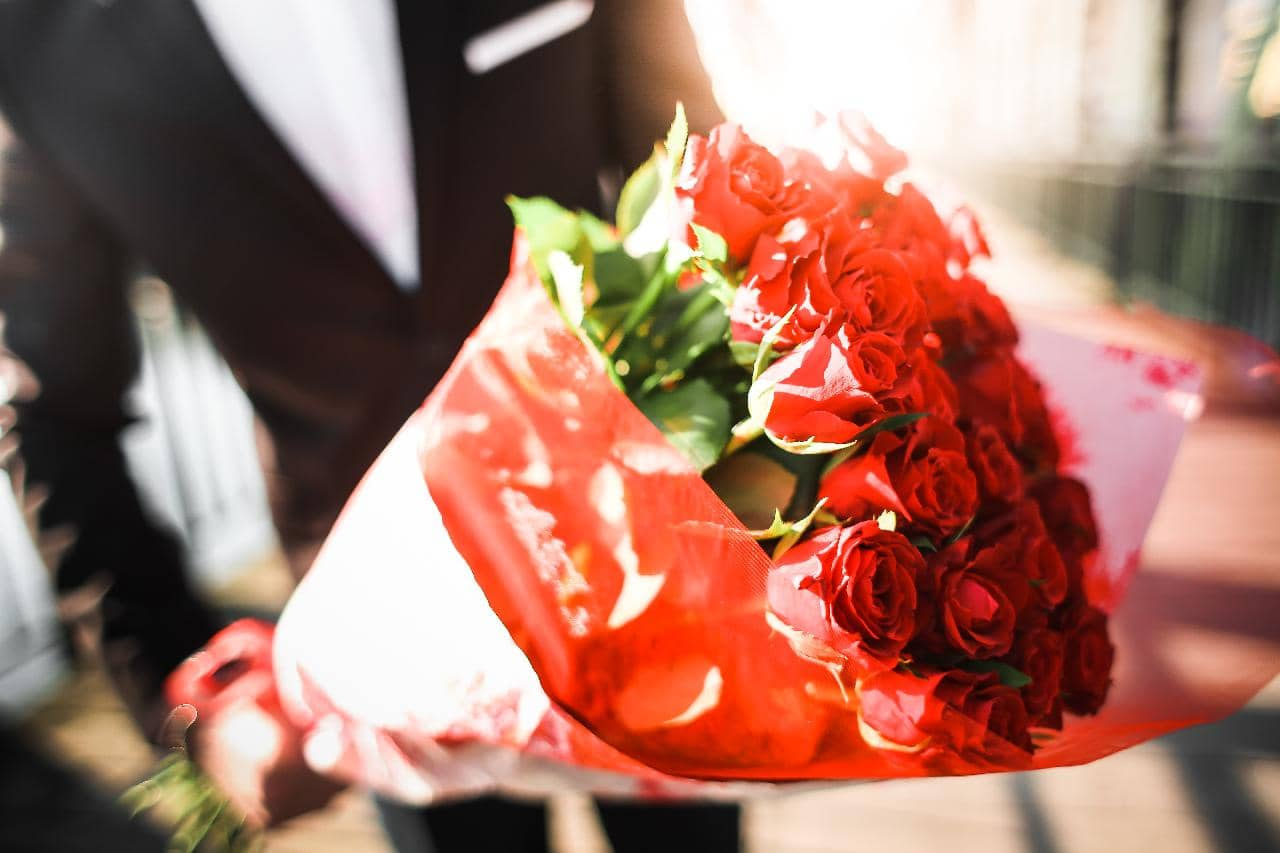 28 Signs He s Developing Feelings for You: Early Indicators