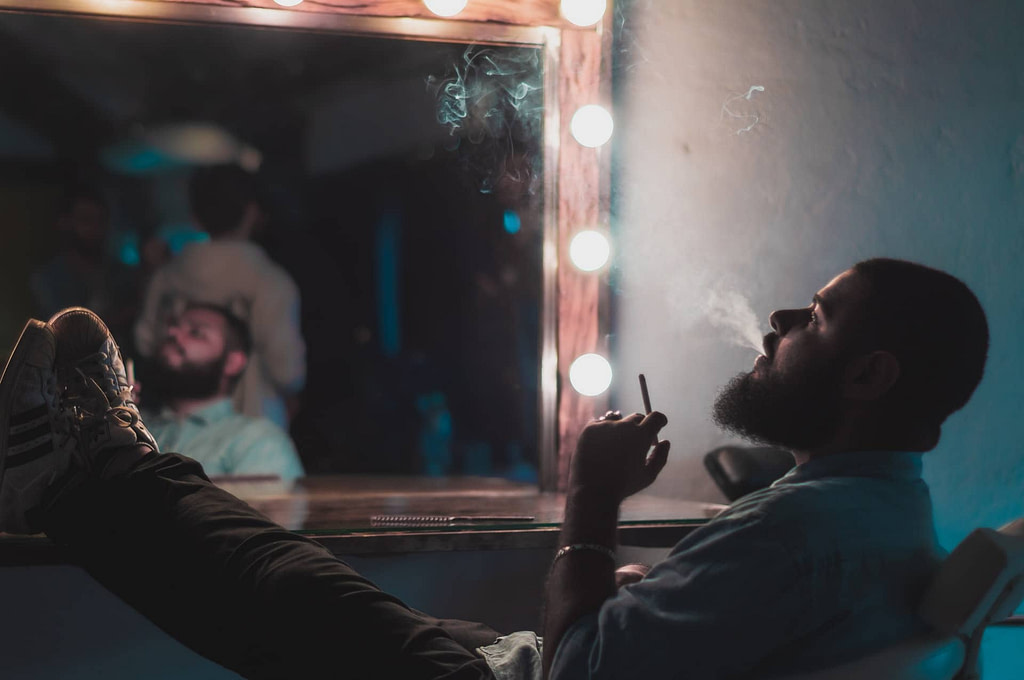 15 Red Flags: Recognizing Disrespectful Behavior in Men