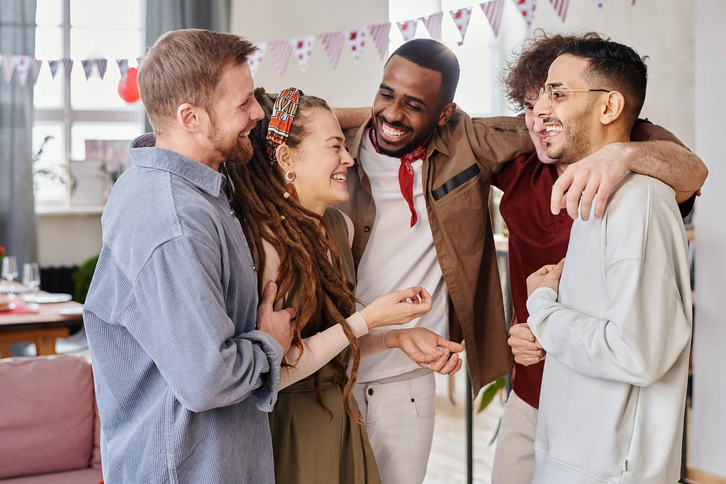 Subtle Ways to Spark Interest: 16 Effective Jealousy-Provoking Strategies