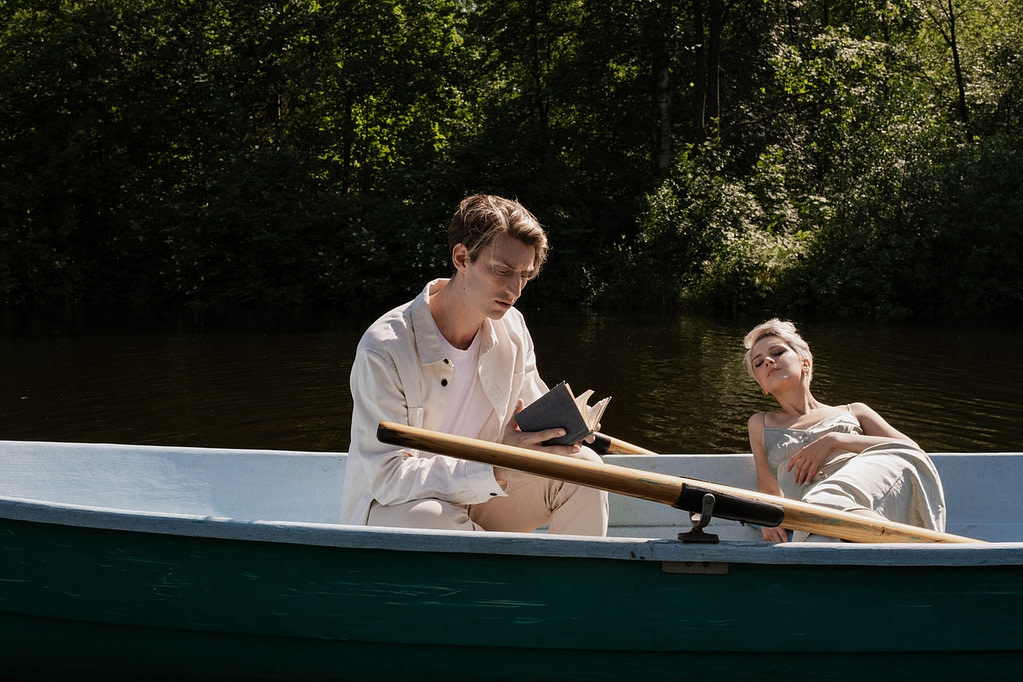 Is He Really Into You? 15 Signs He Doesn t Care (and What to Do)