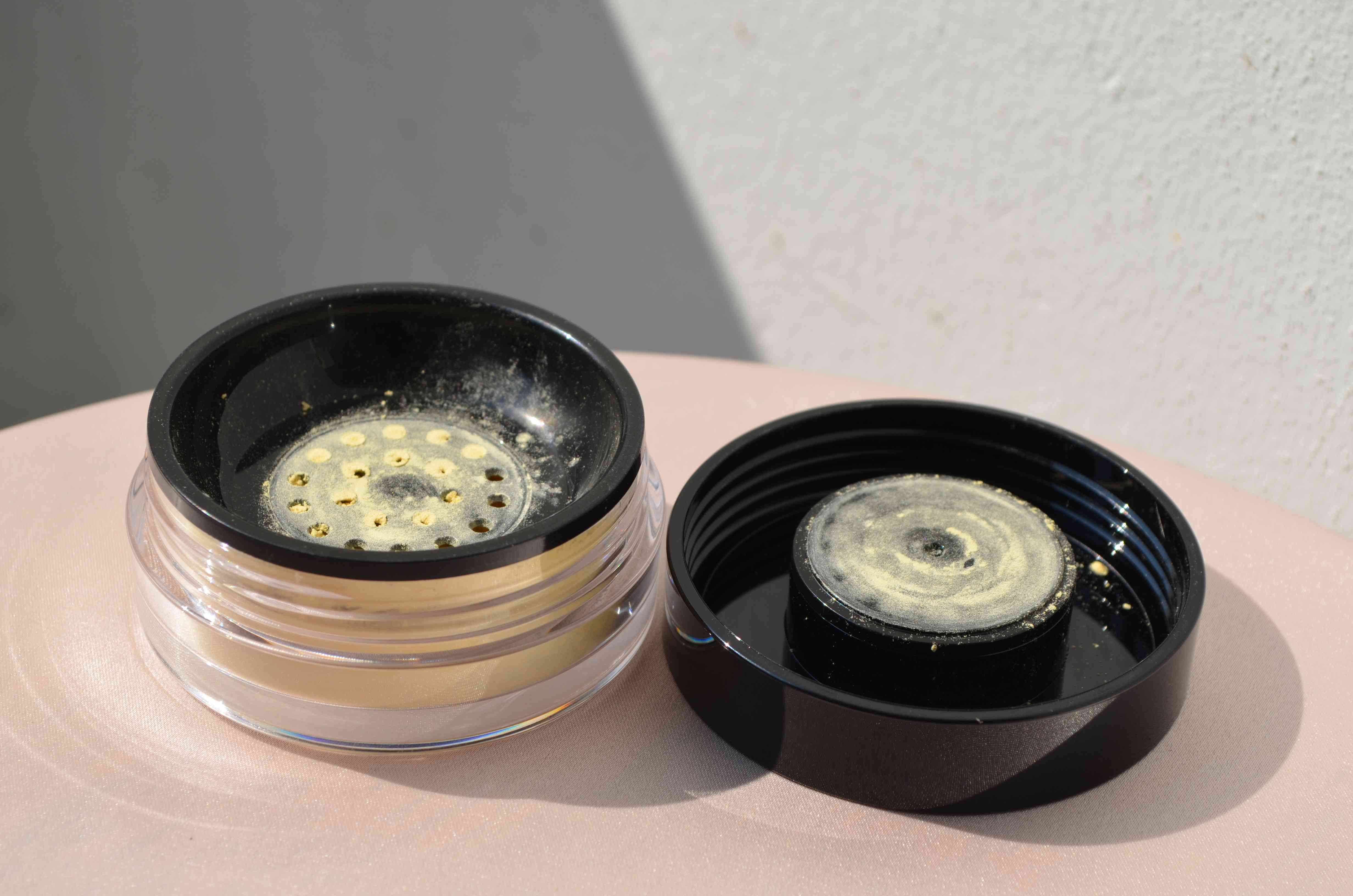 Banana Powder: The Ultimate Guide to Makeup & Skin Benefits