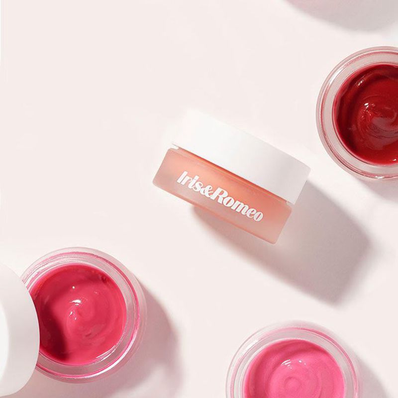 Cottagecore Makeup: 10 Products for a Romantic, Natural Look