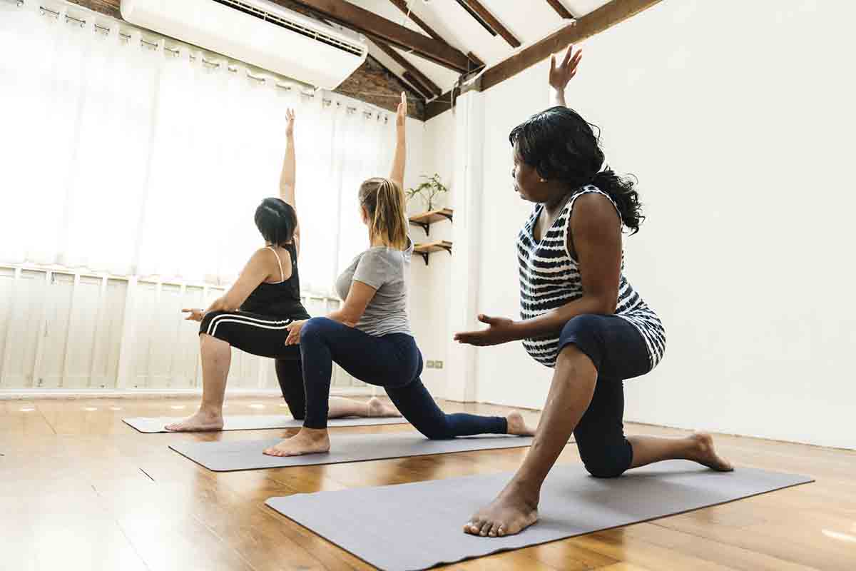Safe Lifting & Physical Labor During Pregnancy: Risks & Precautions