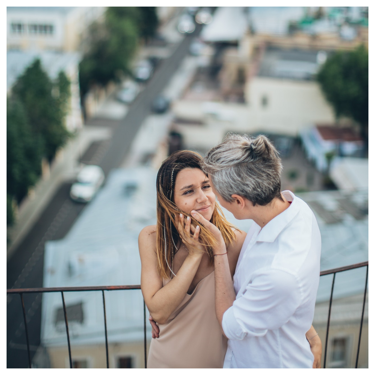 Love vs. Attraction: How to Tell the Difference & Know Your Feelings