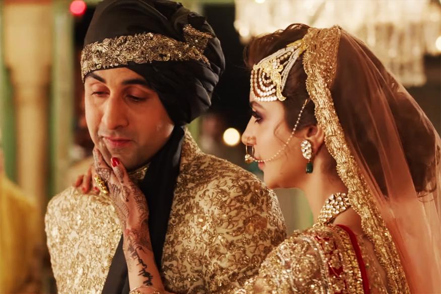 Is He Your Half Girlfriend ? 8 Signs He Feels It Too