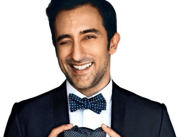 40 Single Celebrities You Can Date: A List for Singles