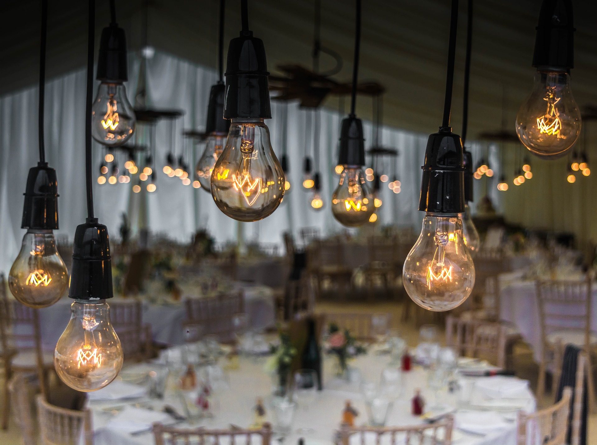 Wedding Plans & Zodiac Signs: What Your Stars Reveal