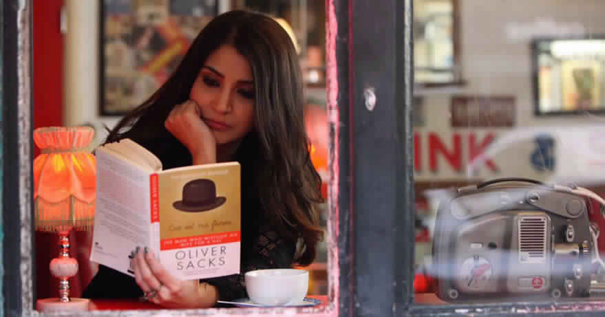 Embrace Single Life: Tips for Self-Love & Enjoying Your Own Company