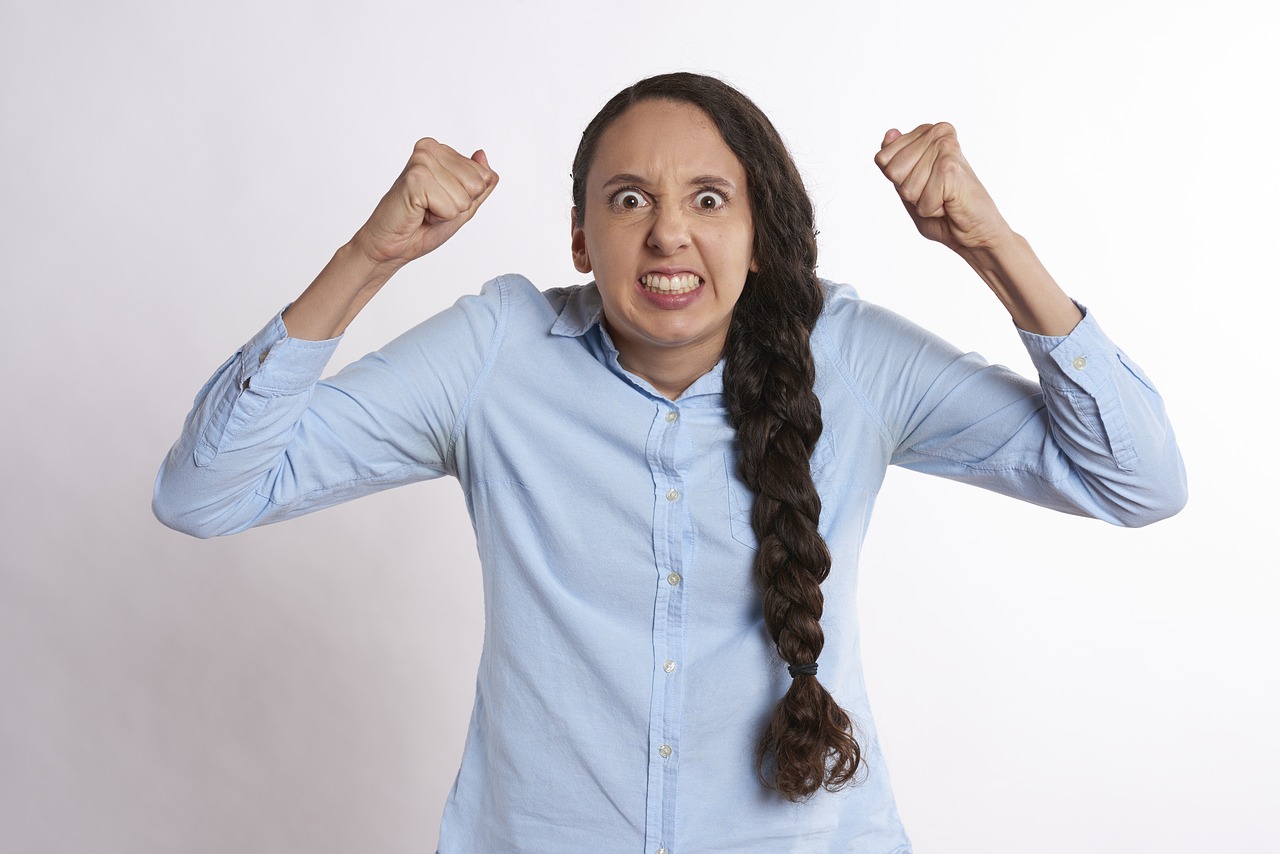Identifying Toxic Friendships: Signs & How to Recognize Them