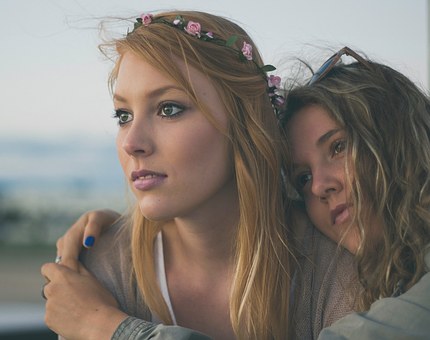 Long-Distance Friendship: Relatable Moments & Why It Matters