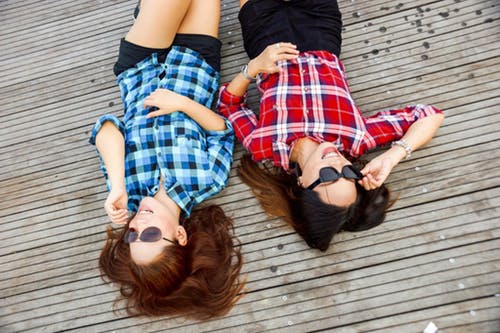 Long-Distance Friendship: Relatable Moments & Why It Matters
