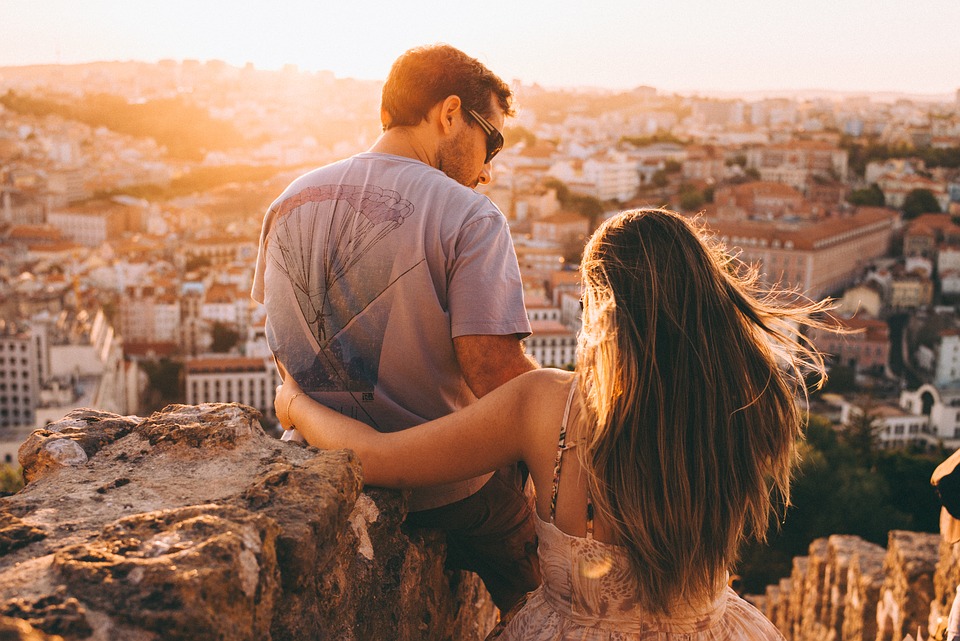 Dating a Virgo: Understanding the Pros & Cons of a Virgo Relationship