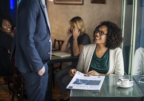 First Date Questions to AVOID: Make a Great First Impression