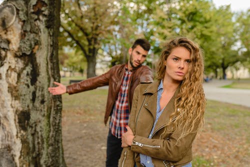 Navigating Breakups: Why You Shouldn t Text Your Ex (and What To Do Instead)