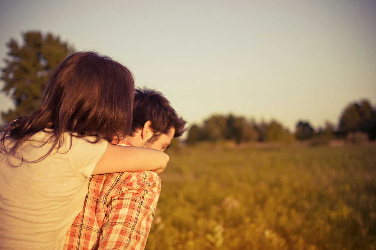Navigating Almost Relationships: Recognizing and Avoiding Unhealthy Dynamics
