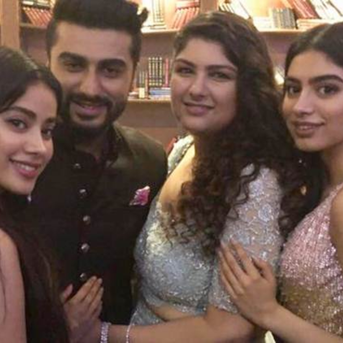 Bhai Dooj 2019: What Your Zodiac Sign Reveals About You as a Sister