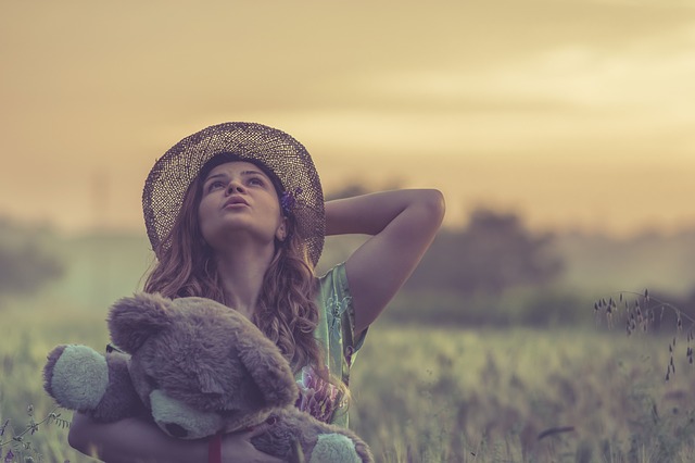 Romantic Teddy Day Wishes: Quotes & WhatsApp Messages for Your Loved One