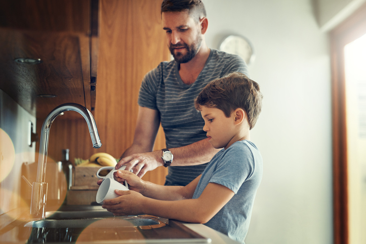 How Social Distancing is Changing Gender Roles at Home