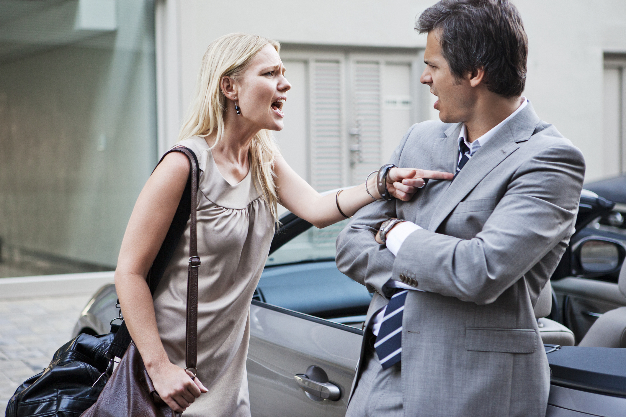 Recognizing Verbal Abuse: 7 Warning Signs & What to Do