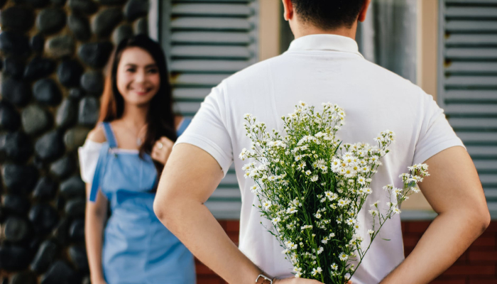10 Signs of Emotional Dependence in a Relationship: Healthy vs. Unhealthy