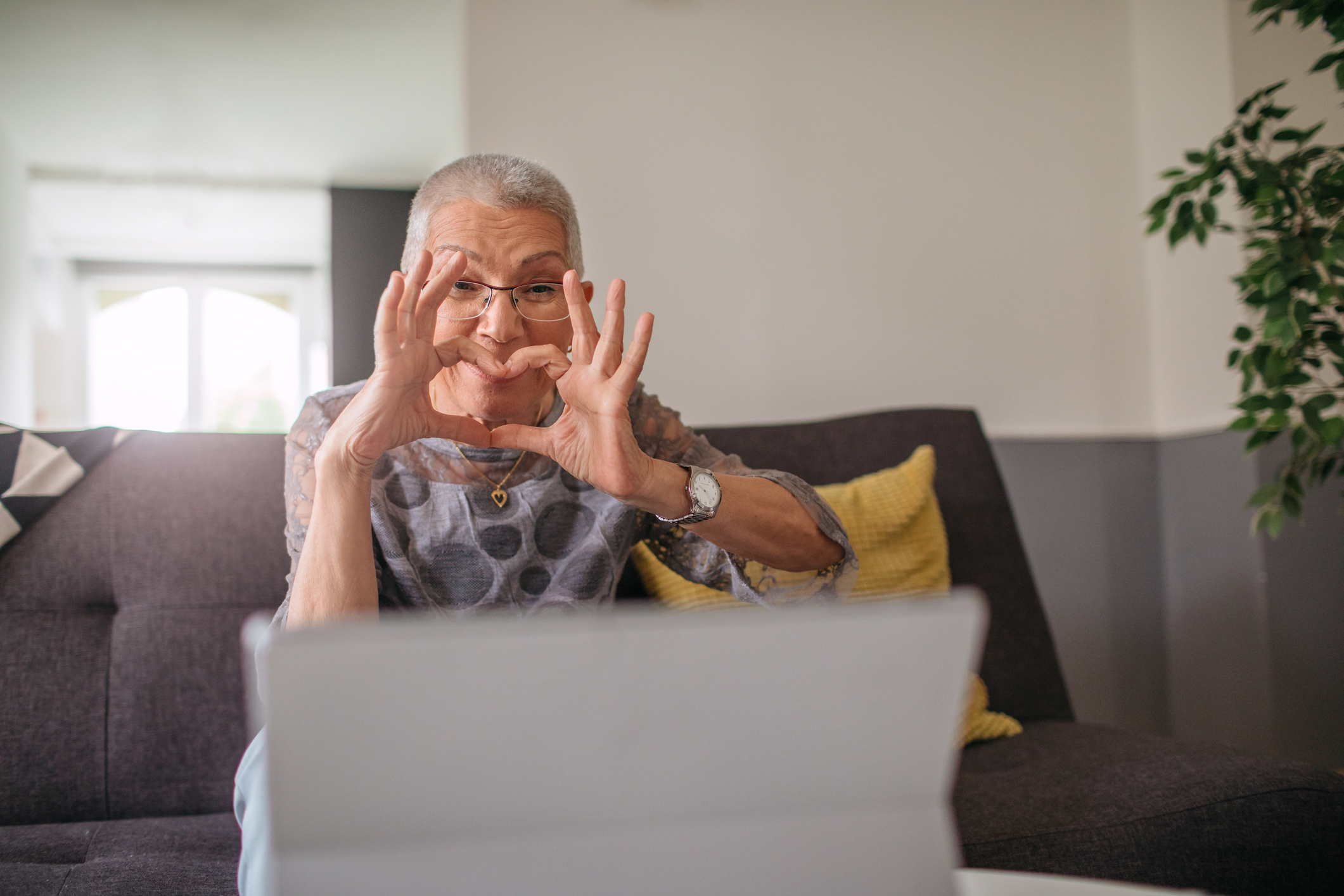 Maintaining Long-Distance Friendships: Tips for Staying Connected