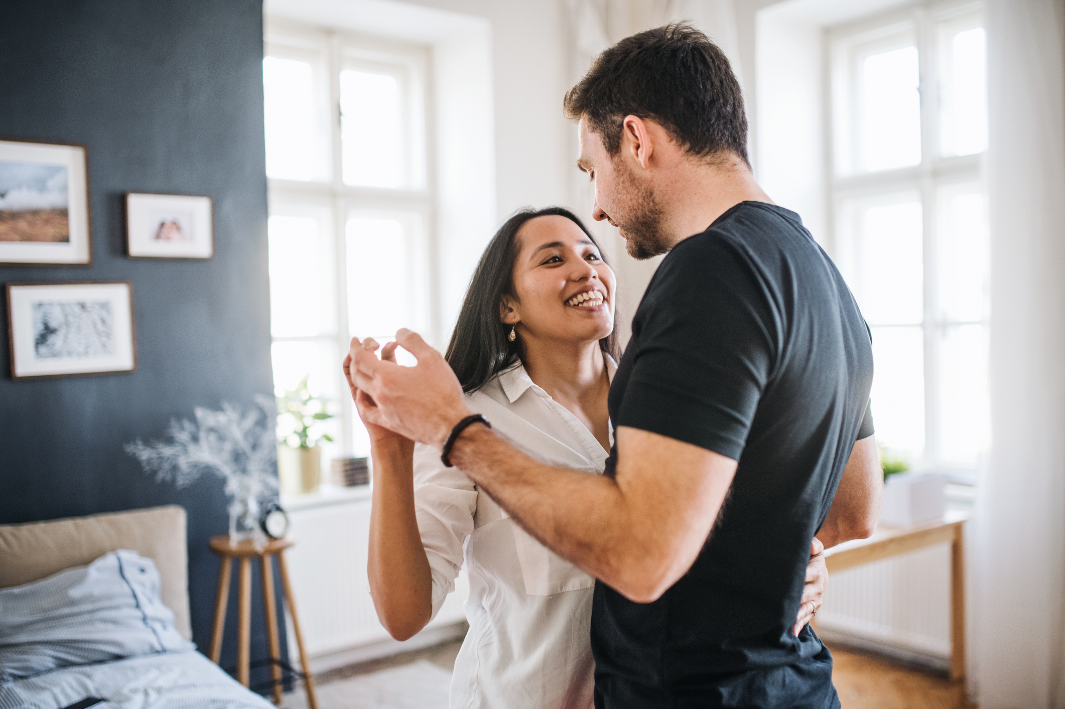 6 Signs of a Healthy Relationship: Building Stronger Connections