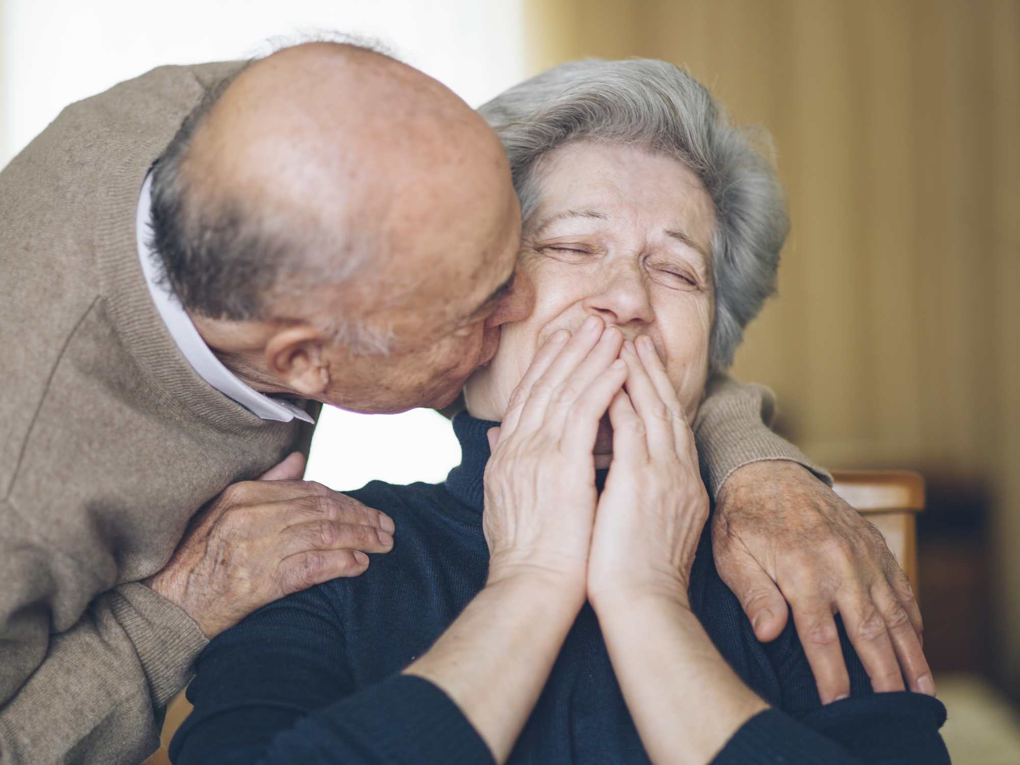 6 Signs of a Healthy Relationship: Building Stronger Connections