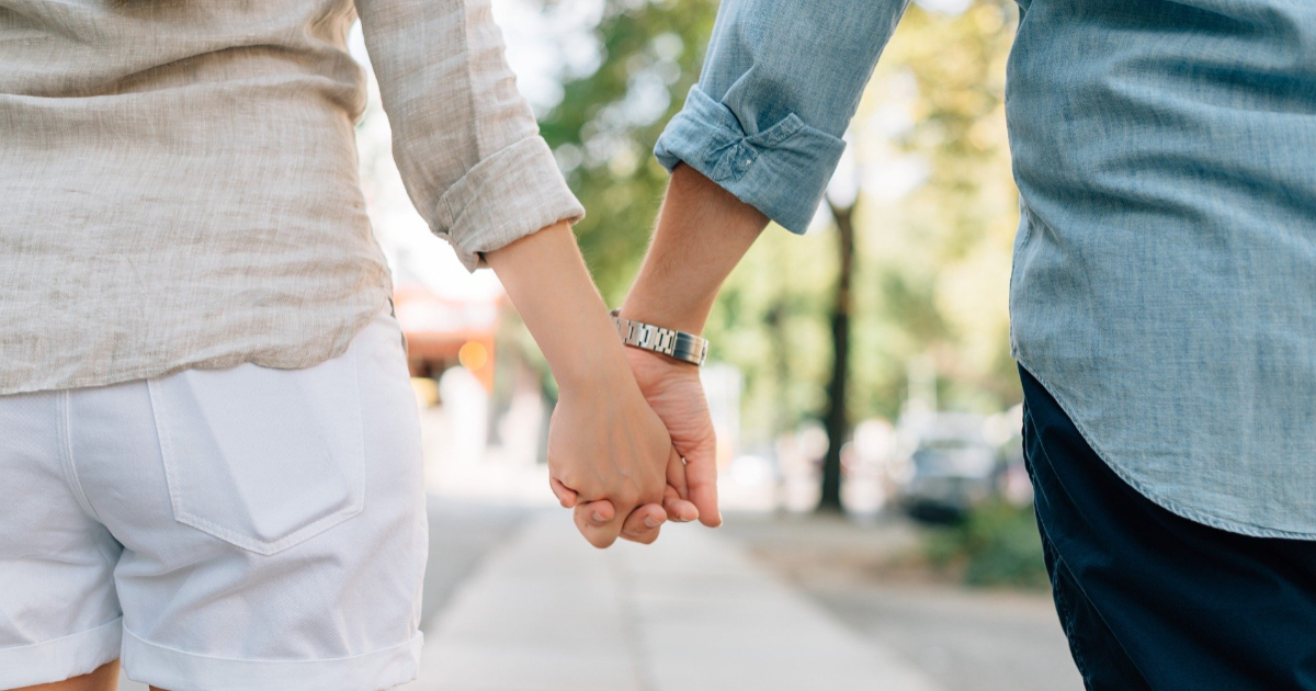 Zodiac Signs Most Prone to Falling in Love - Personality Insights
