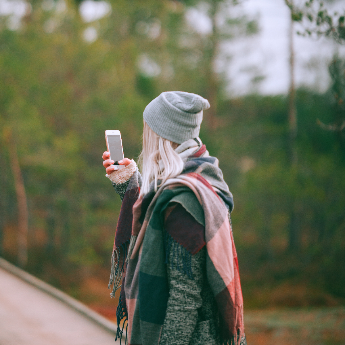 Virtual Date Conversation Starters: Spark Connection & Build Rapport