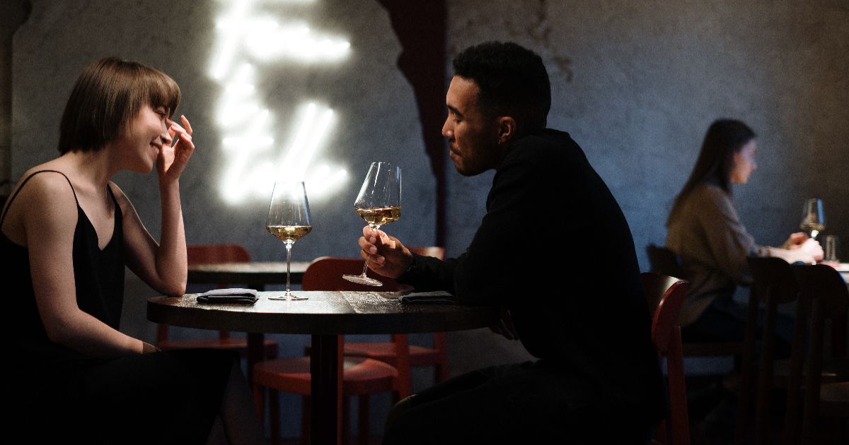 Conversation Starters: 5 Simple Ways to Approach Someone New