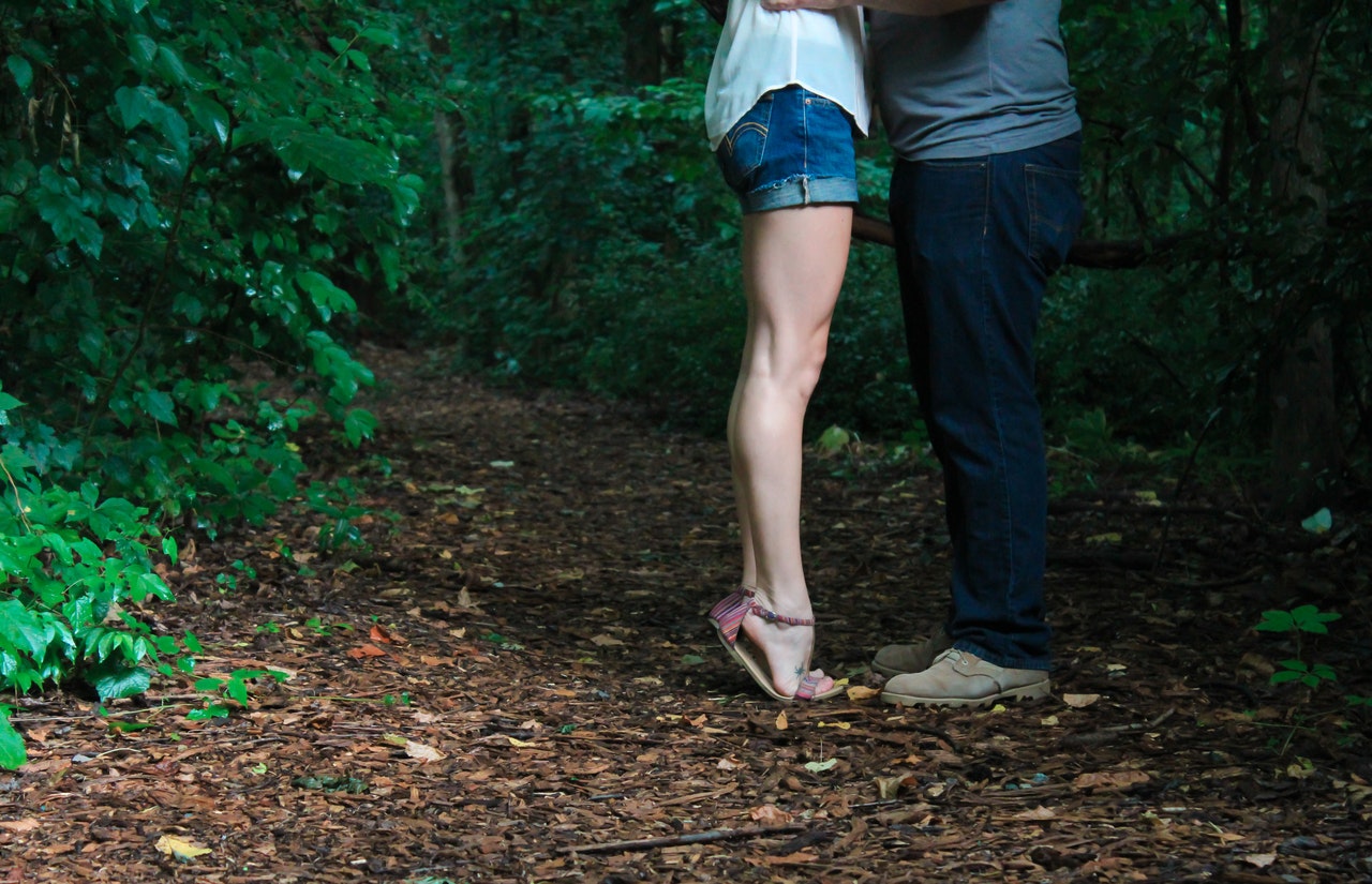 Understanding Attraction to Emotionally Unavailable Men: 5 Key Reasons