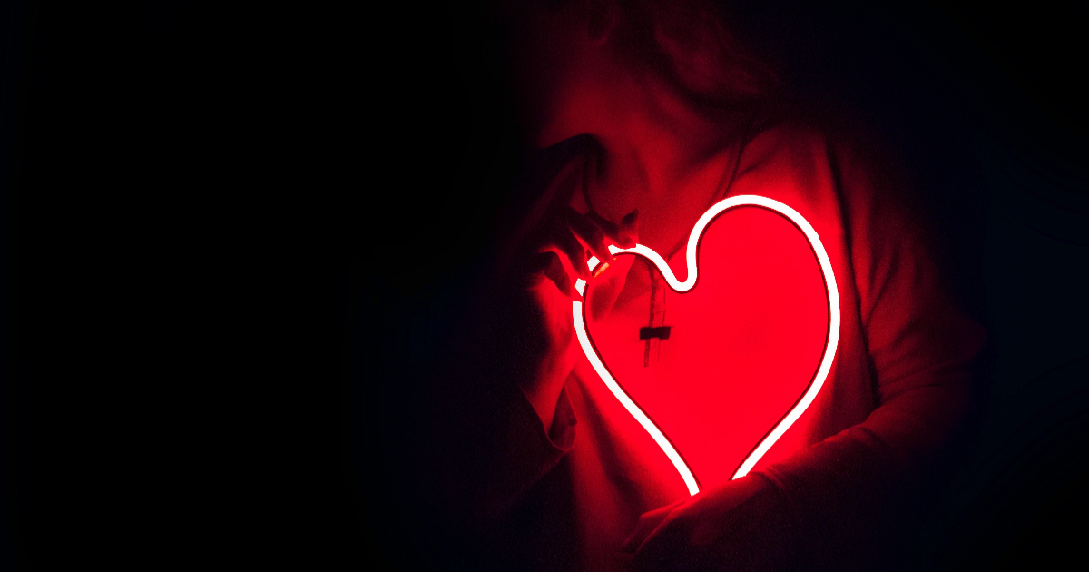 Is She Into You? 4 Subtle Signs of Developing Feelings
