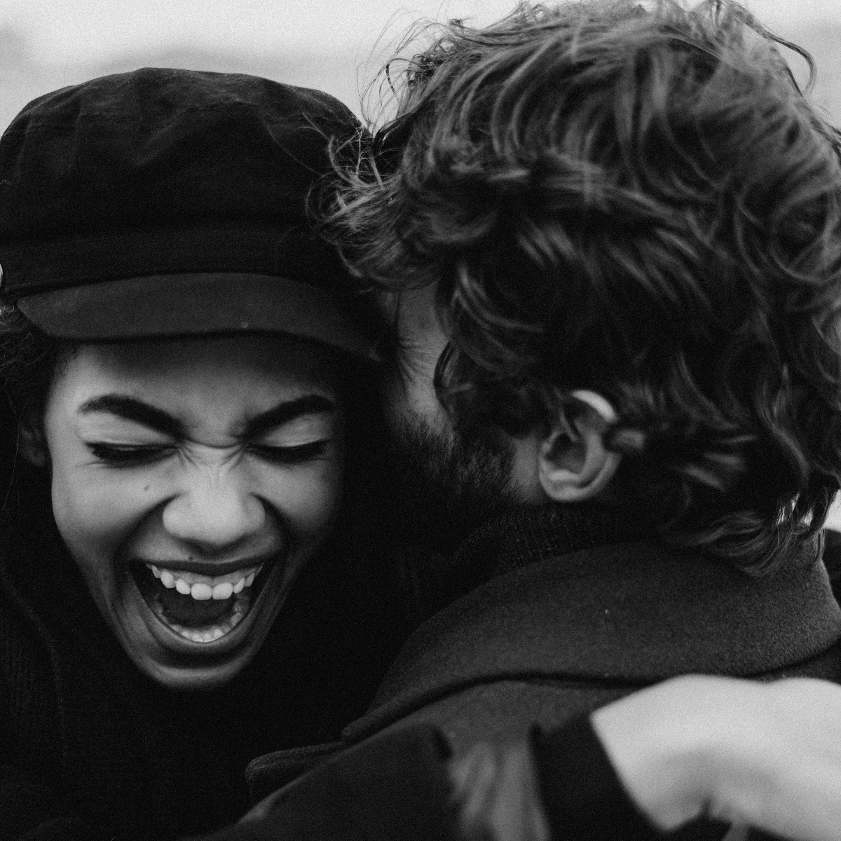 Decoding Attraction: 4 Subtle Body Language Signs He s Interested